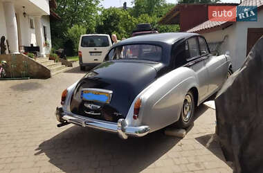 Купе Rolls-Royce Silver Cloud 1963 в Львові