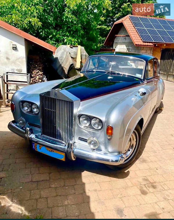Купе Rolls-Royce Silver Cloud 1963 в Львові
