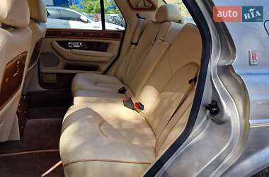 Седан Rolls-Royce Silver Seraph 2001 в 
