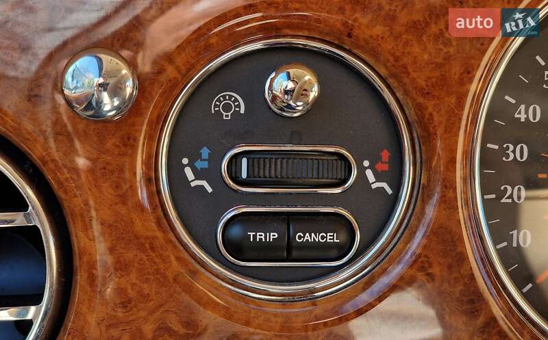 Седан Rolls-Royce Silver Seraph 2001 в Одессе фото 108 Седан Rolls-Royce Silver Seraph 2001 в Одессе