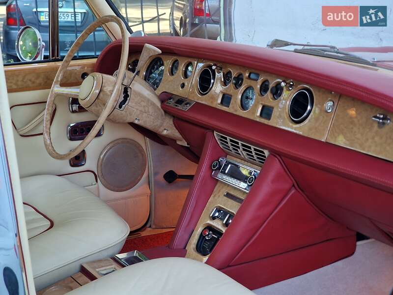 Седан Rolls-Royce Silver Shadow 1974 в Одессе