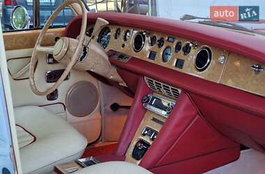 Седан Rolls-Royce Silver Shadow 1974 в 