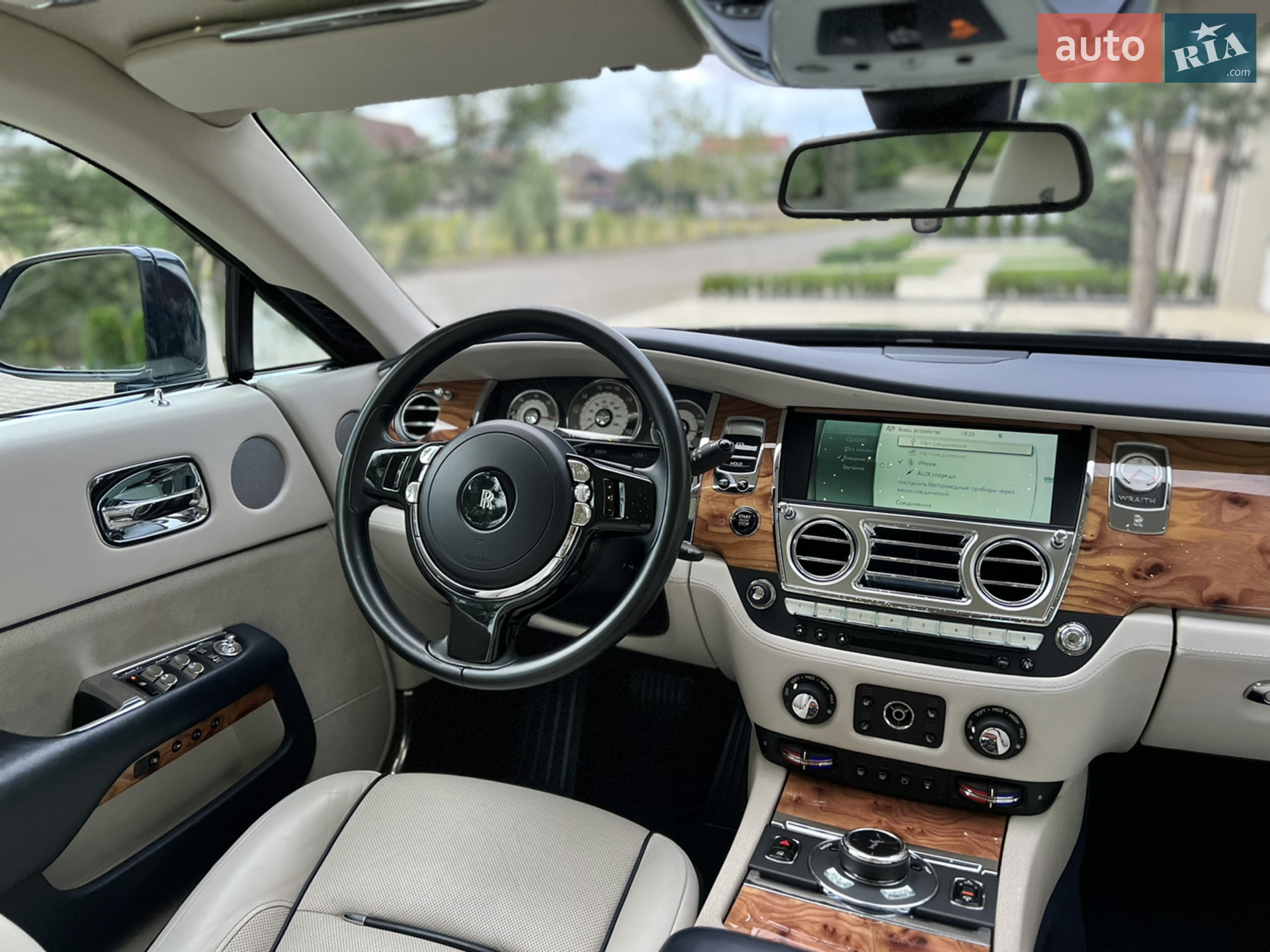 2015 Rolls-Royce Wraith - мініатюра 47