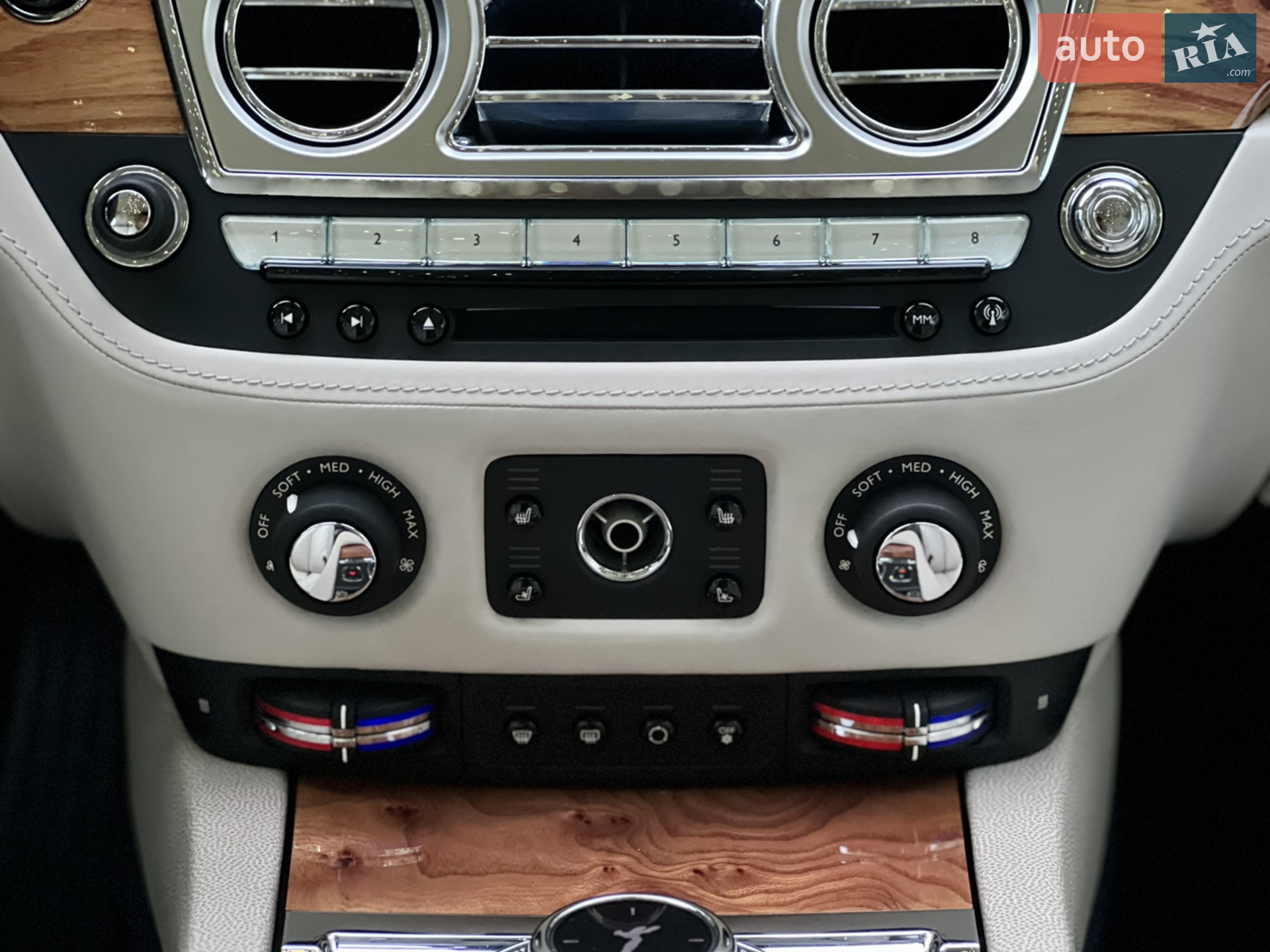 2015 Rolls-Royce Wraith - мініатюра 52