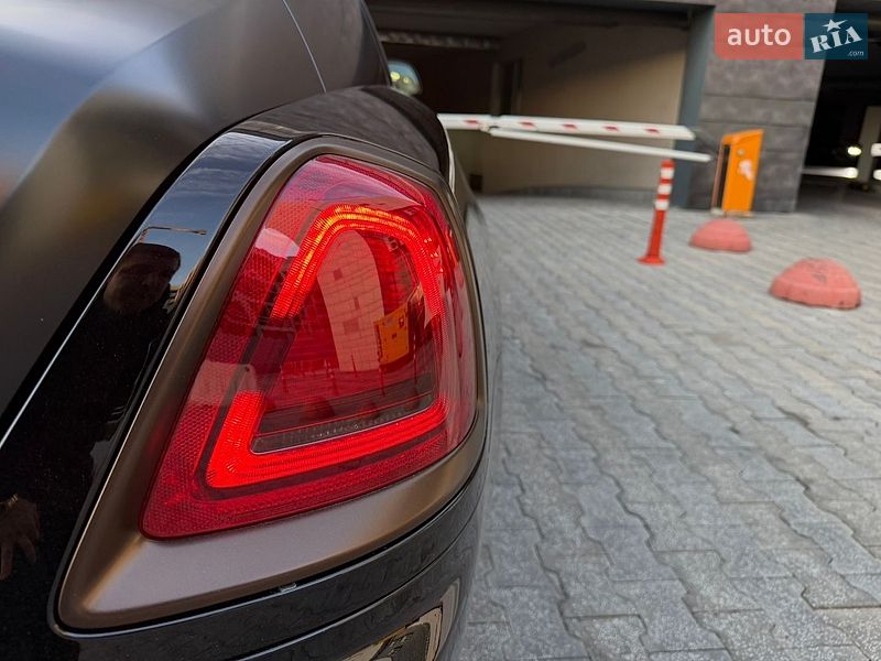 Купе Rolls-Royce Wraith 2015 в Киеве фото 40 Купе Rolls-Royce Wraith 2015 в Киеве