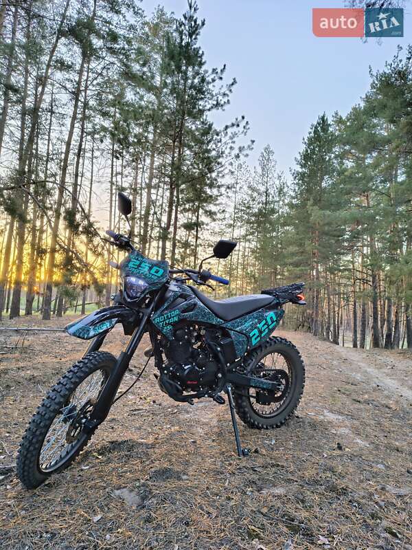 Мотоцикл Внедорожный (Enduro) Rottor Titan 250 2024 в 