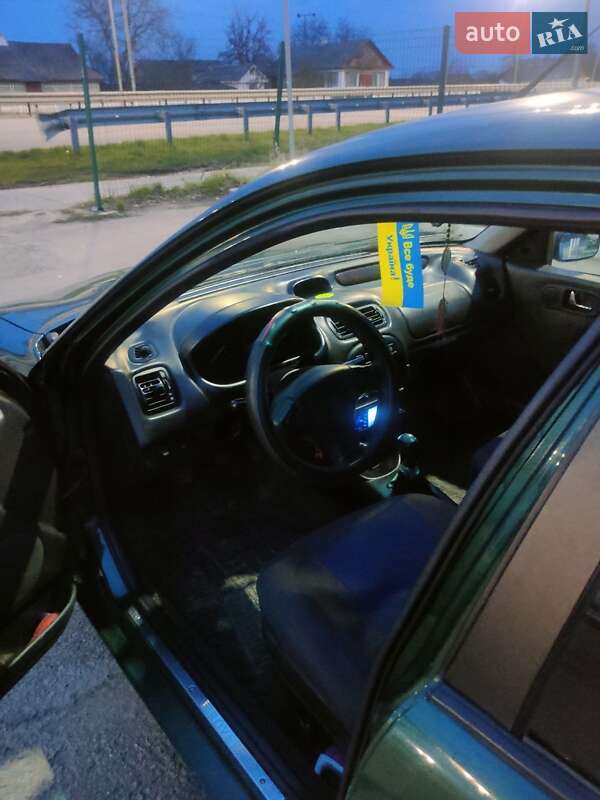 Седан Rover 200 1989 в Ужгороде