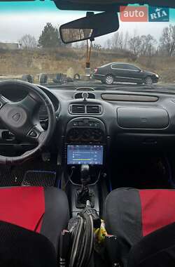 Купе Rover 200 1999 в Іванкові