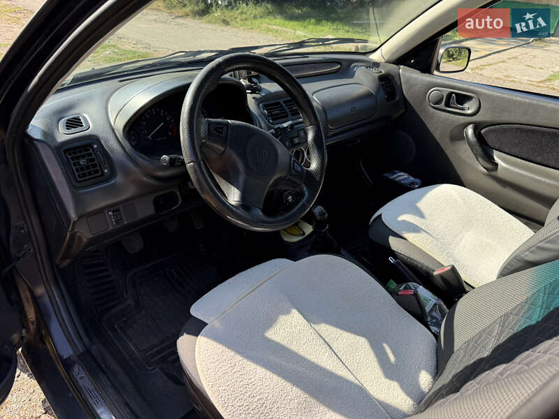 Хэтчбек Rover 200 1997 в Умани