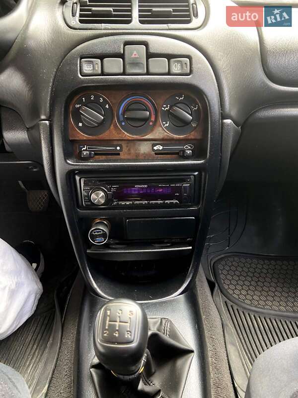 Хетчбек Rover 200 1999 в Львові фото 4 Хетчбек Rover 200 1999 в Львові