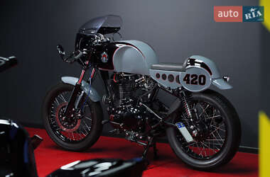 Кафе рейсер Royal Enfield Royal Enfield 2014 в 