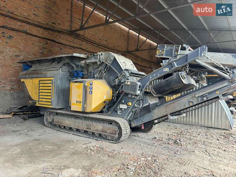 Дробарка (дробильна установка) Rubble Master RM 2017 в Первомайську