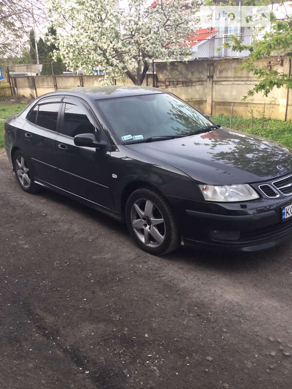 Седан Saab 9-3 2005 в Ужгороде