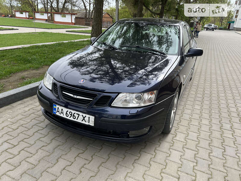 Седан Saab 9-3 2003 в Звягелі