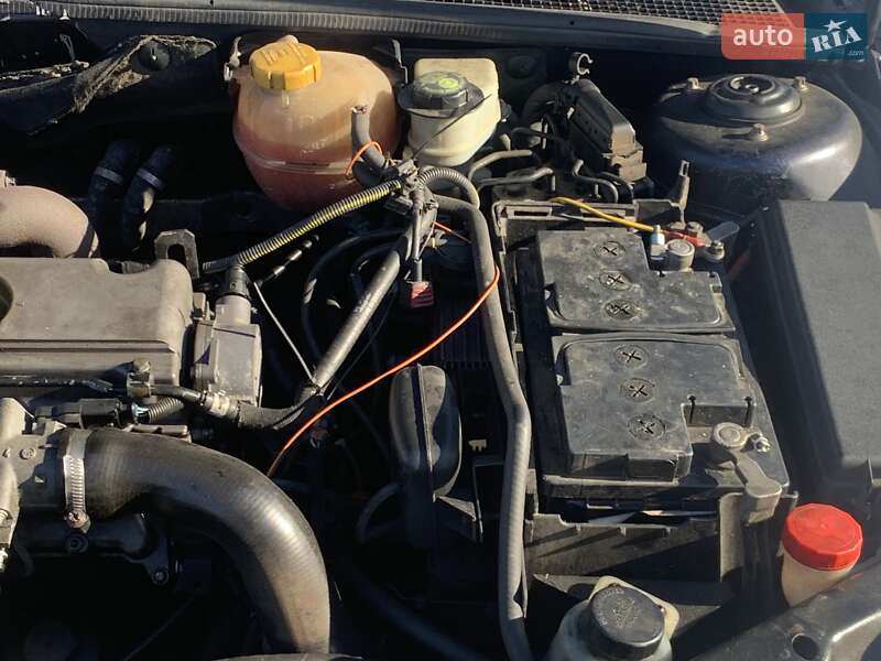 Седан Saab 9-3 2003 в Луцке фото 16 Седан Saab 9-3 2003 в Луцке