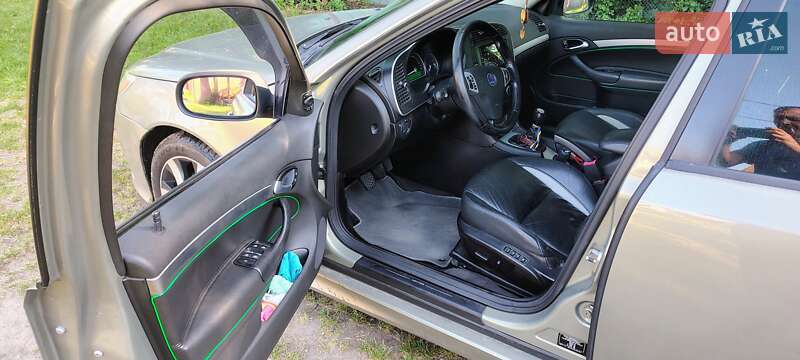 Универсал Saab 9-3 2008 в Березане