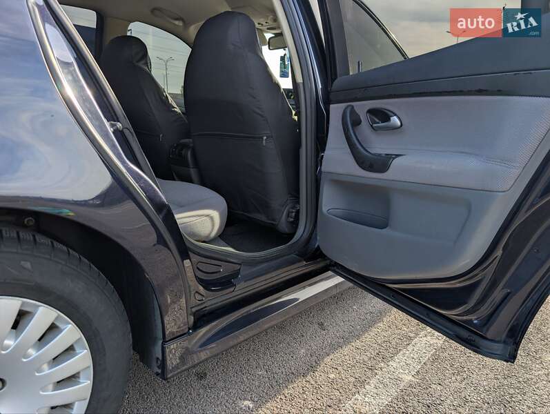 Седан Saab 9-3 2003 в Ровно фото 12 Седан Saab 9-3 2003 в Ровно