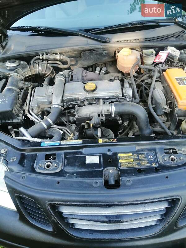 Седан Saab 9-3 2003 в Дубовом