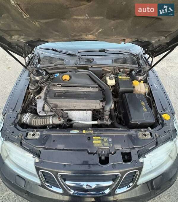 Седан Saab 9-5 2004 в Вышгороде