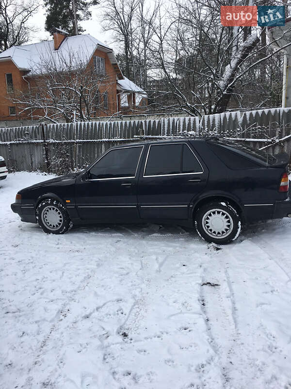 Хэтчбек Saab 9000 1987 в 