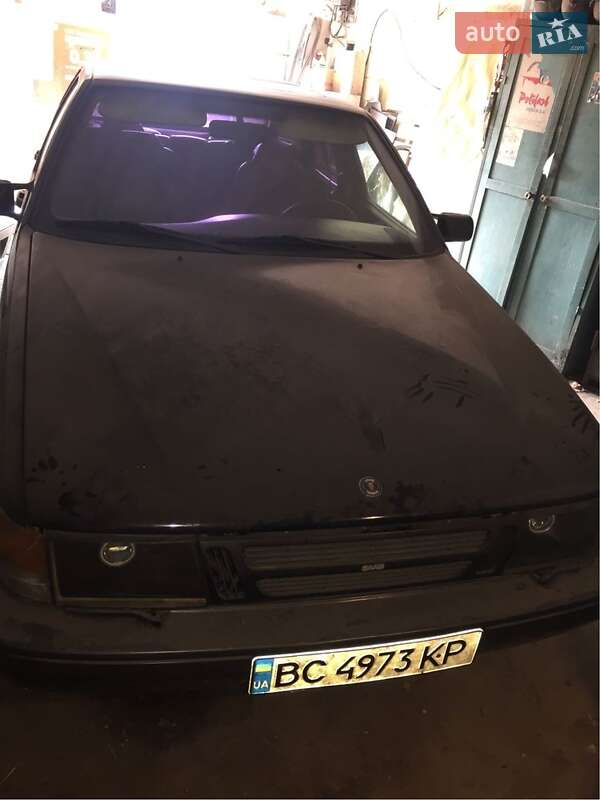 Ліфтбек Saab 9000 1989 в Львові