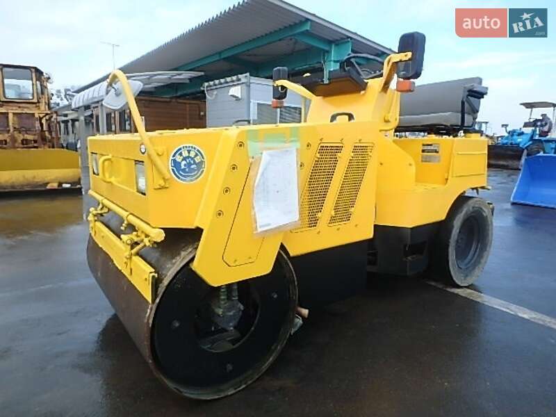 Каток ґрунтовий Sakai TG 1999 в Одесі