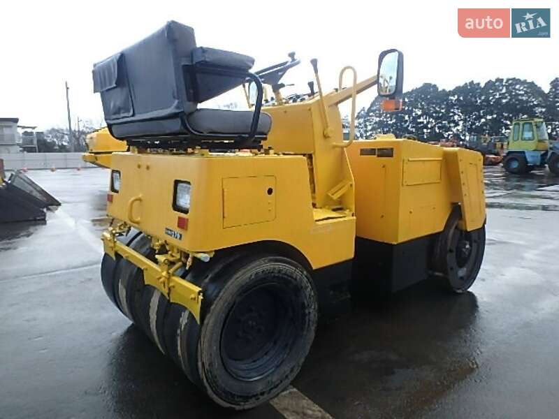 Каток ґрунтовий Sakai TG 1999 в Одесі