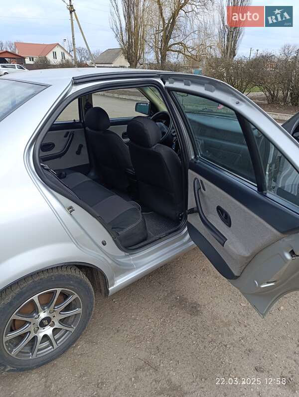 Седан Samand EL 2008 в Кегичівці