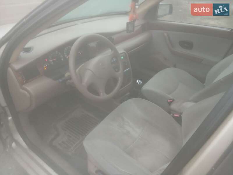 Седан Samand Ikco 2007 в Пісківці