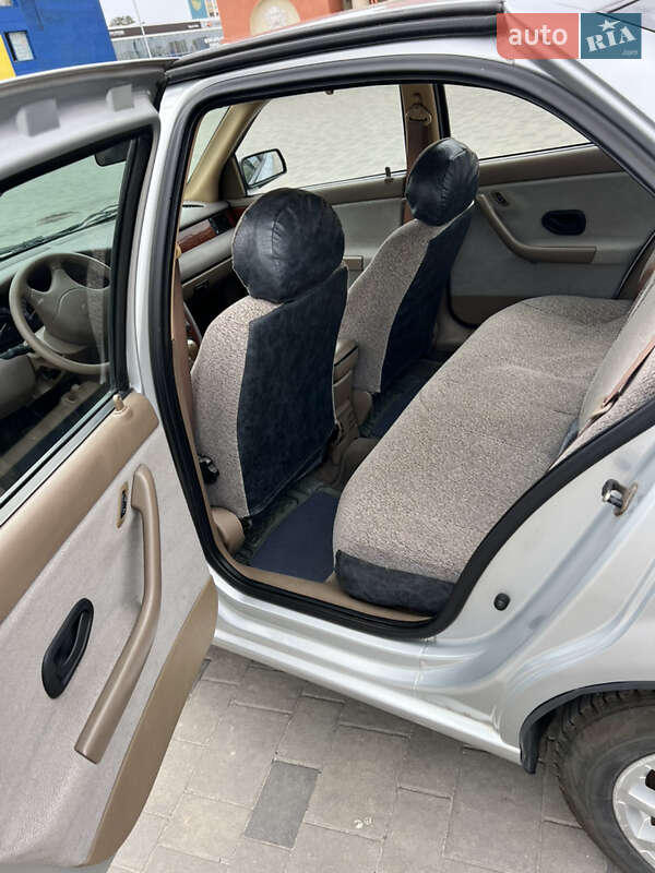 Седан Samand LX 2006 в Харькове