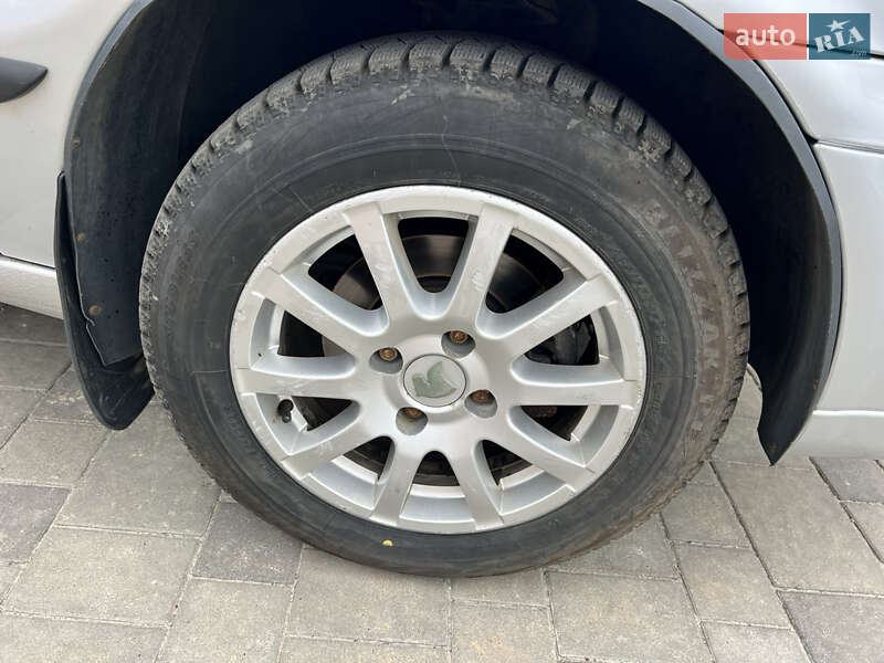 Седан Samand LX 2006 в Харькове