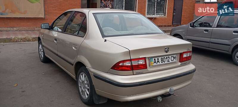 Седан Samand LX 2007 в Гребінці