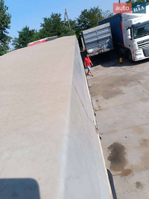 Контейнеровоз Samro 2EC16 1996 в Измаиле фото 4 Контейнеровоз Samro 2EC16 1996 в Измаиле