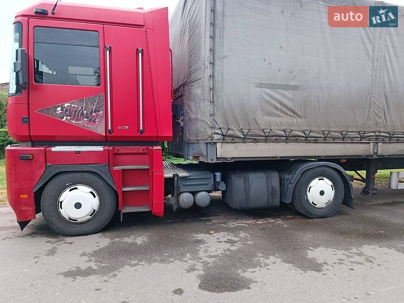Бортовой полуприцеп Samro Alusam 2002 в Киеве