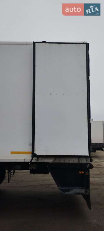 Рефрижератор напівпричіп Samro ST39WGPE 2006 в Харкові