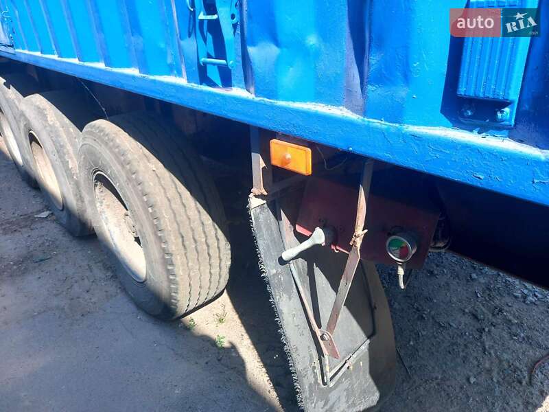 Зерновоз - полуприцеп Samro ST 1995 в Черкассах
