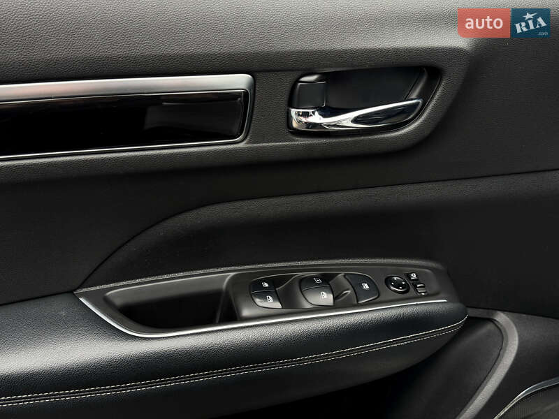 Позашляховик / Кросовер Samsung QM6 2017 в Києві