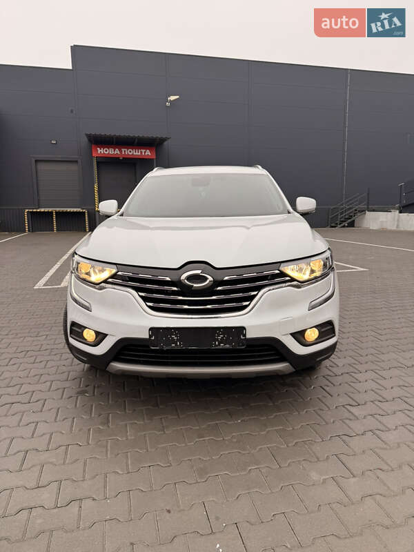 Внедорожник / Кроссовер Samsung QM6 2017 в Виннице