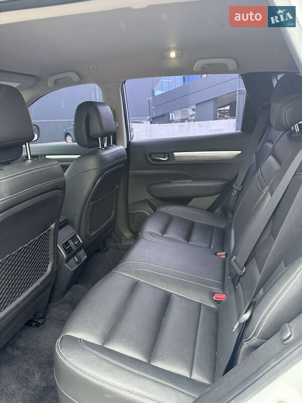 Внедорожник / Кроссовер Samsung QM6 2017 в Виннице