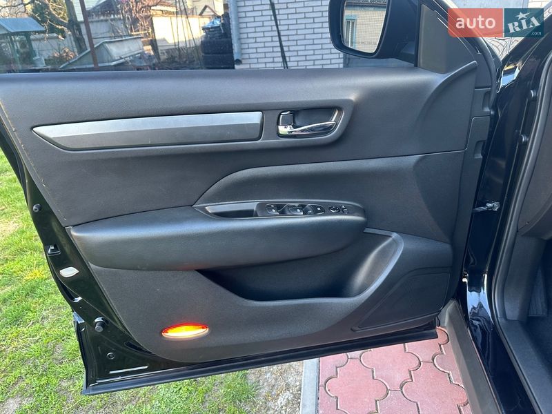 Внедорожник / Кроссовер Samsung QM6 2018 в Виннице фото 18 Внедорожник / Кроссовер Samsung QM6 2018 в Виннице