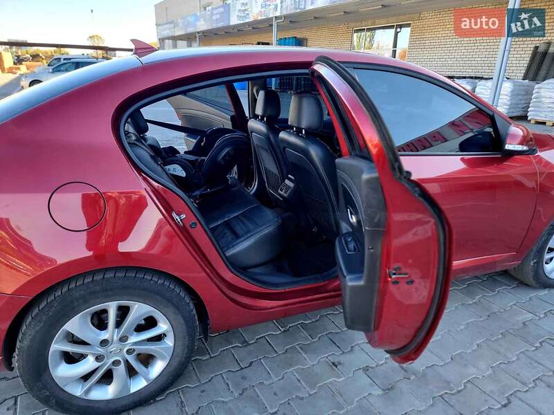 Седан Samsung SM3 2014 в Павлограде