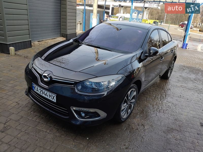 Седан Samsung SM3 2014 в Умані