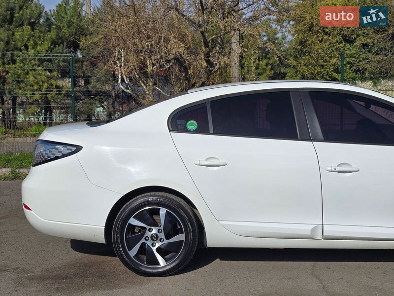 Седан Samsung SM3 2019 в Хмельницком