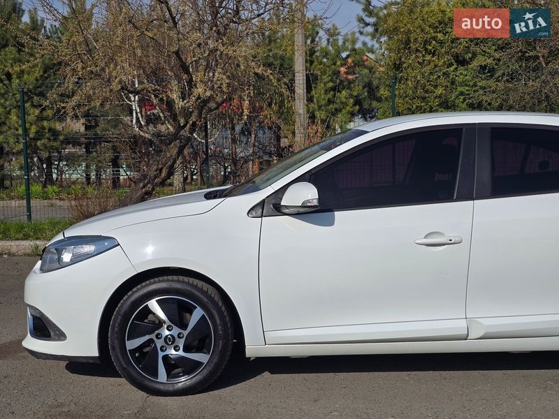 Седан Samsung SM3 2019 в Хмельницком