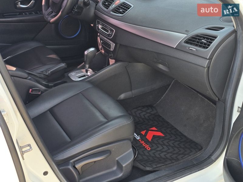 Седан Samsung SM3 2019 в Хмельницком