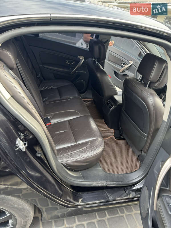 Седан Samsung SM5 2013 в Житомире