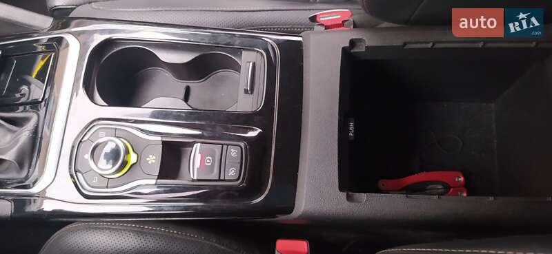 Седан Samsung SM6 2016 в Миронівці