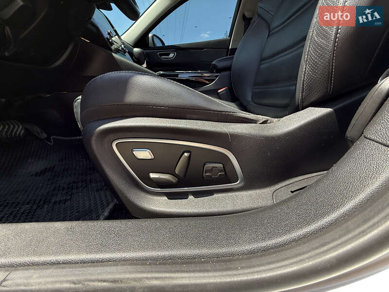 Седан Samsung SM6 2016 в Львові