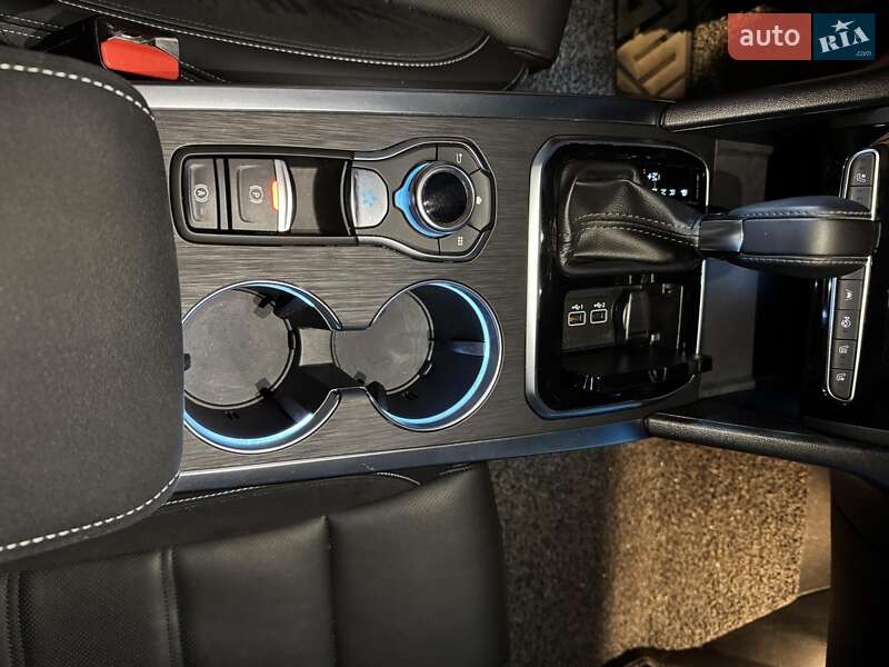 Седан Samsung SM6 2023 в Киеве