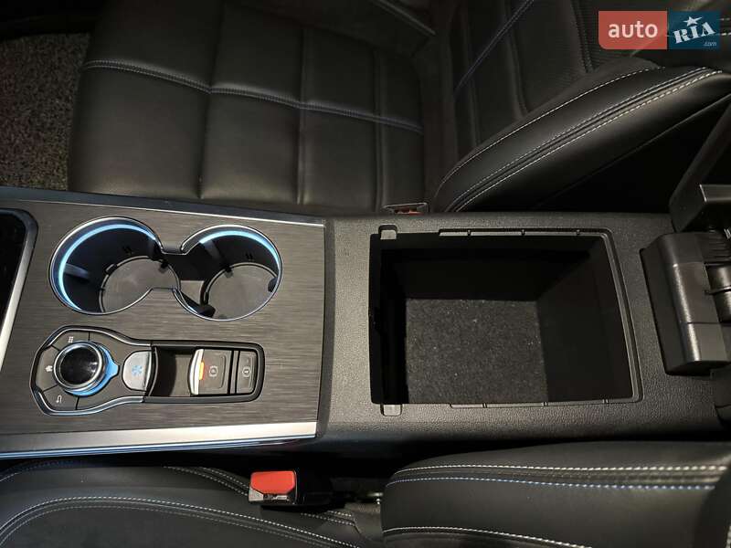 Седан Samsung SM6 2023 в Киеве